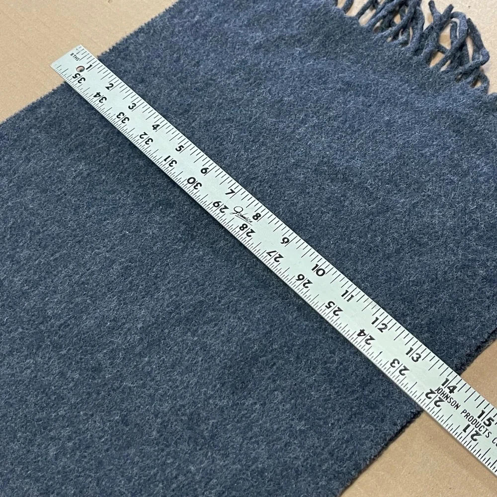 Vintage Gap Gray Wool Scarf w/Fringe Made in Italy 62
